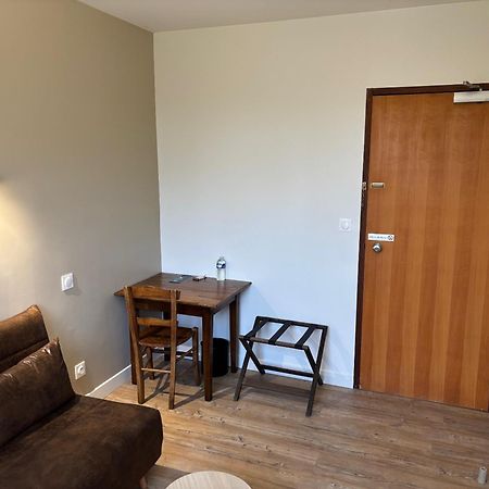 Logis Hotel Le Clos Pite Préchacq 외부 사진