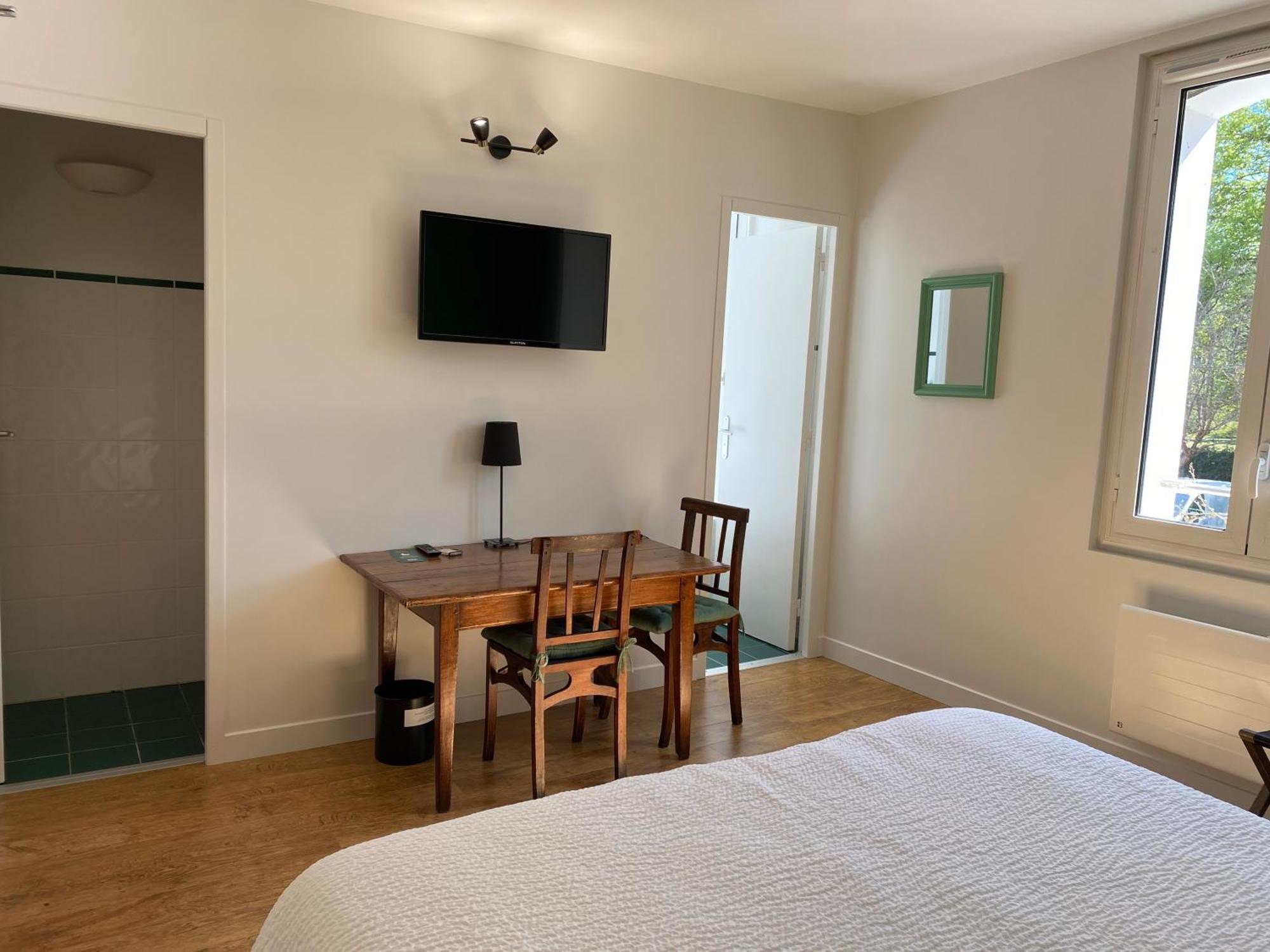 Logis Hotel Le Clos Pite Préchacq 외부 사진